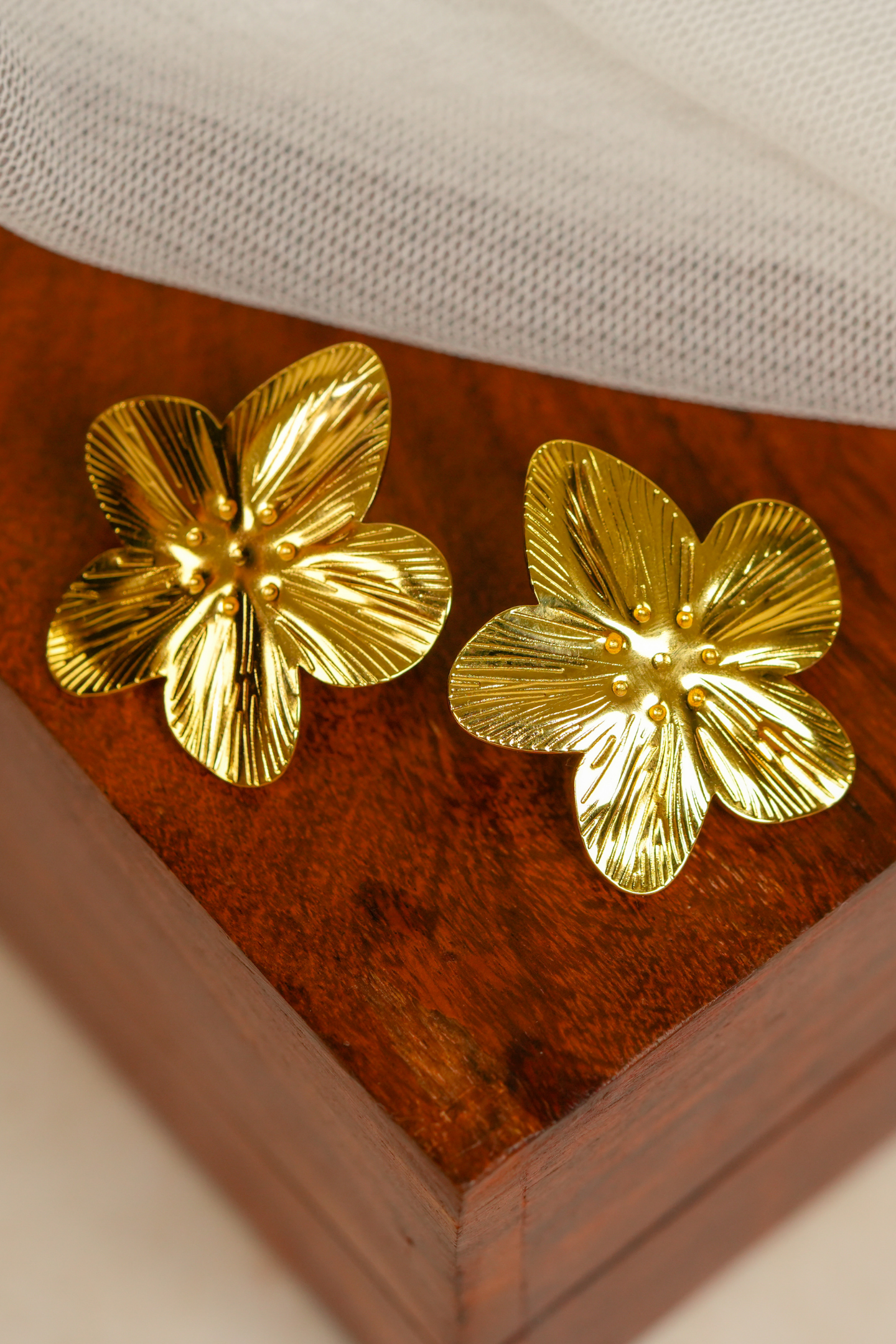 Gold-Plated Floral Stud Earring
