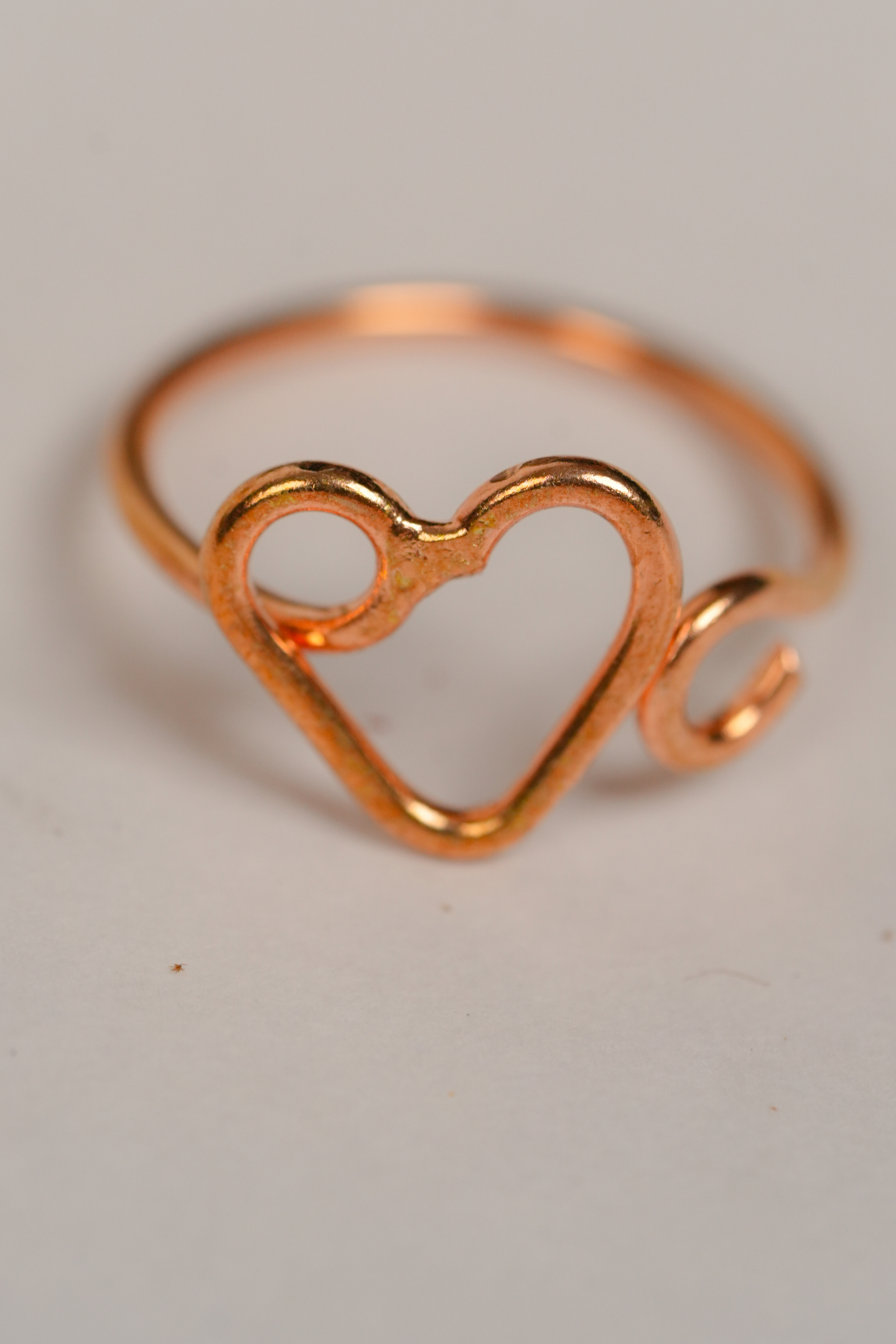 Minimalist Heart-Shaped Rose Gold Ring