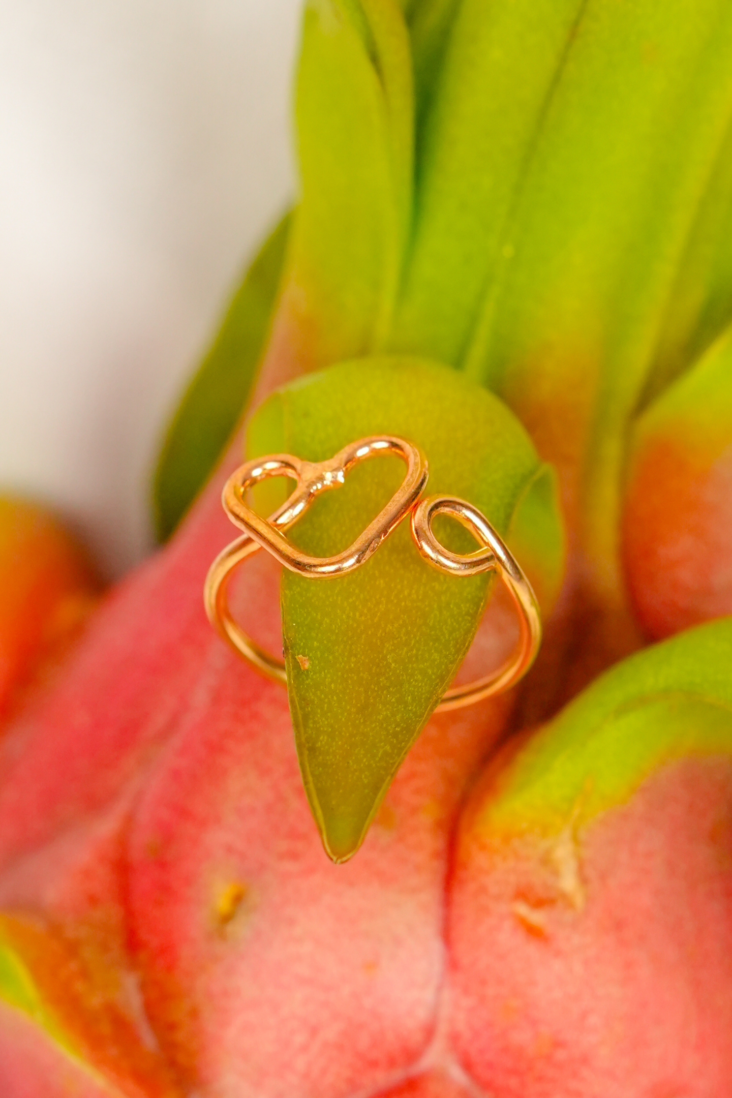 Minimalist Heart-Shaped Rose Gold Ring