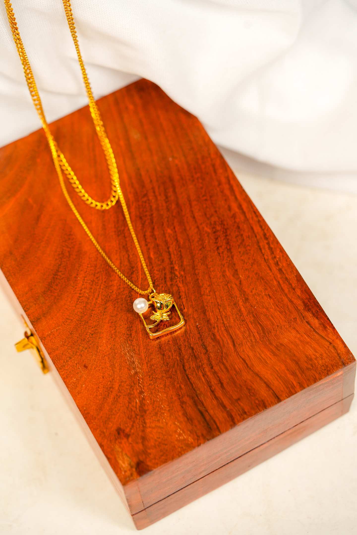 Gold-Plated Double Chain Pendant with Pearl & Rose