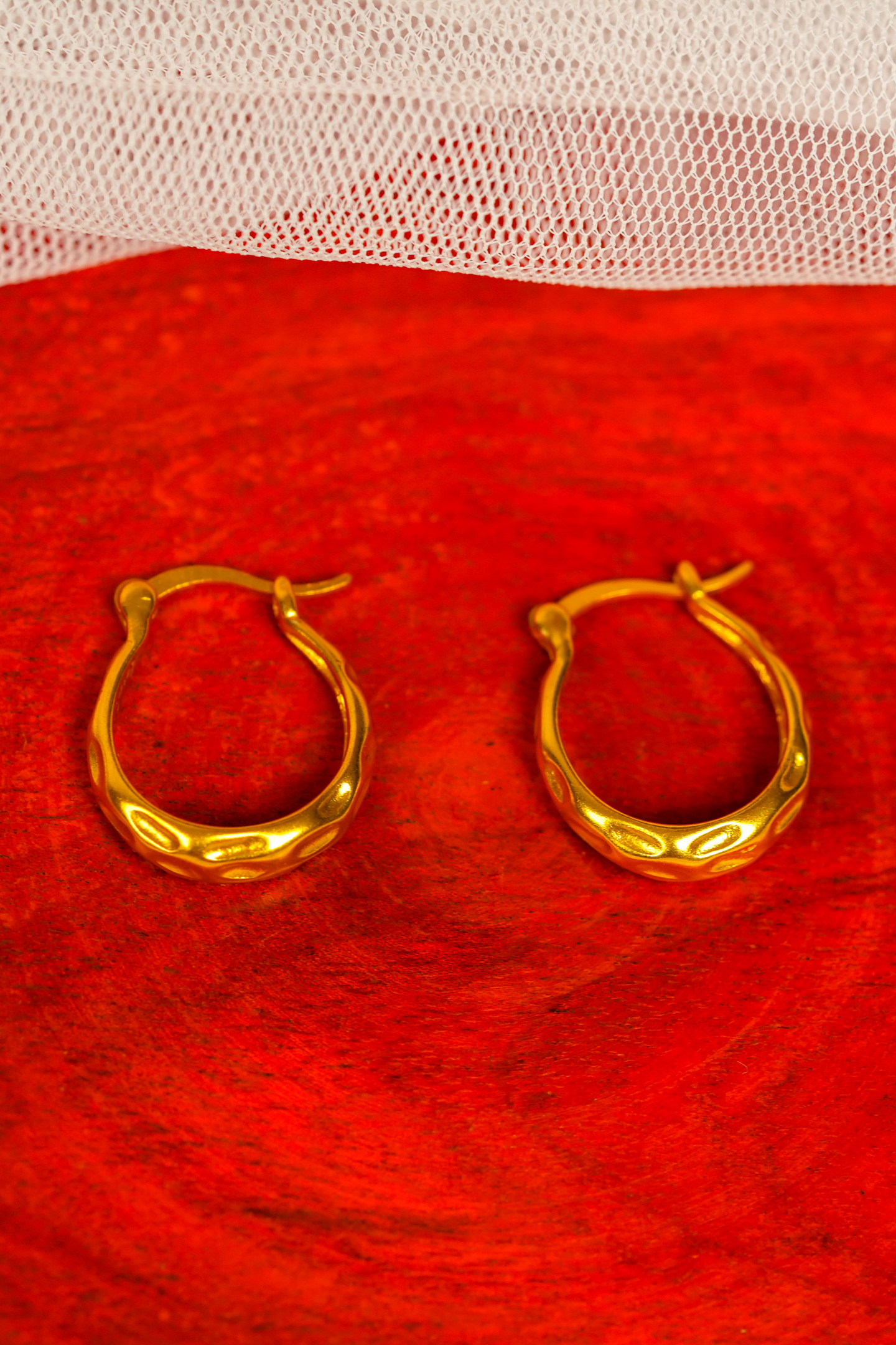 Elegant Gold-Plated Twisted Hoop Earring