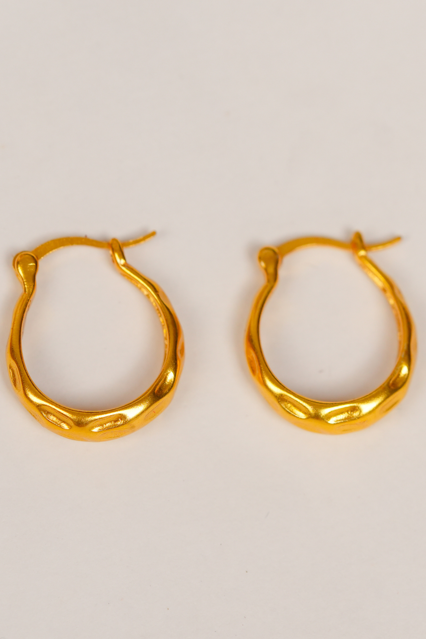Elegant Gold-Plated Twisted Hoop Earring