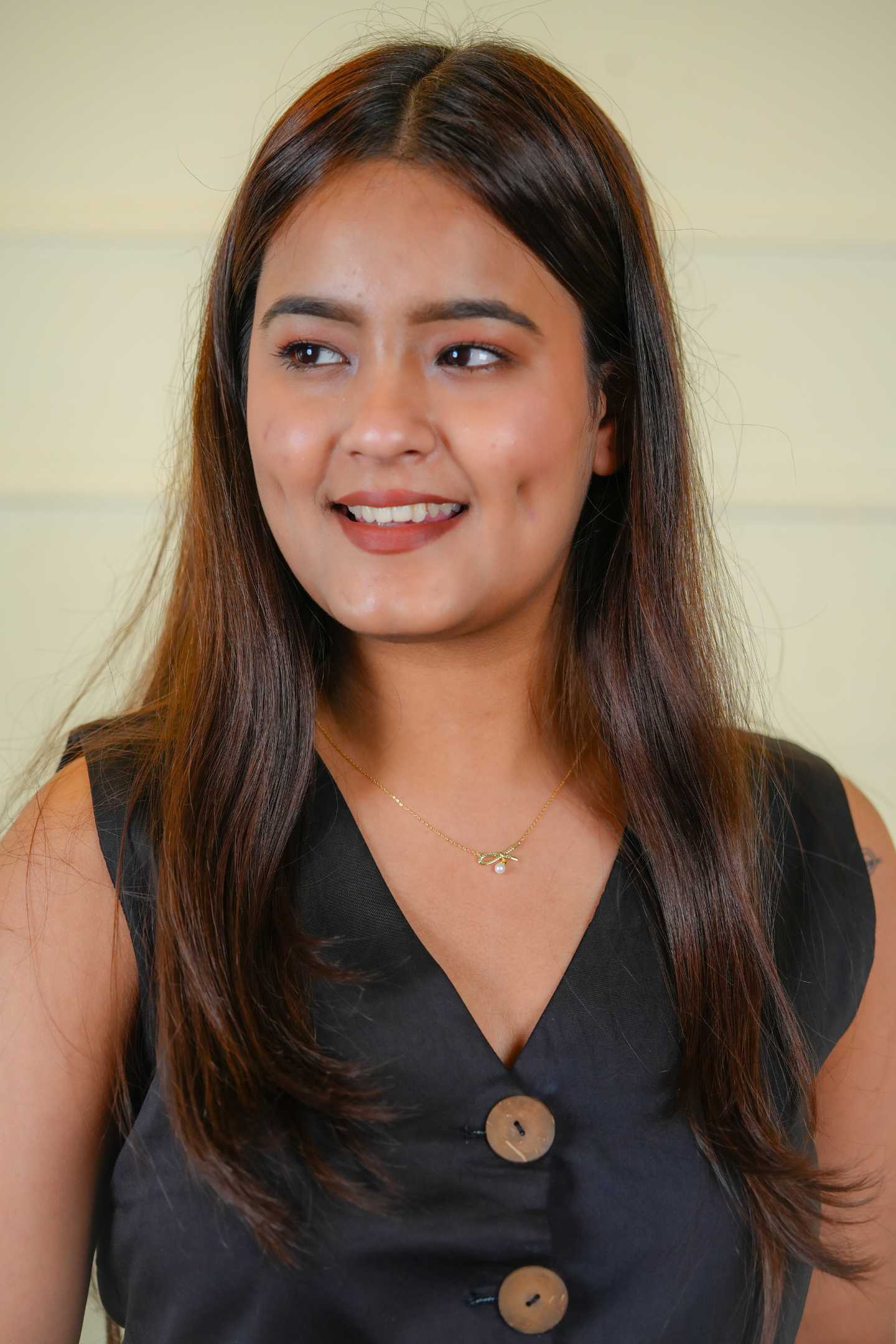 Minimalist Gold-Plated Bow & Pearl Pendant