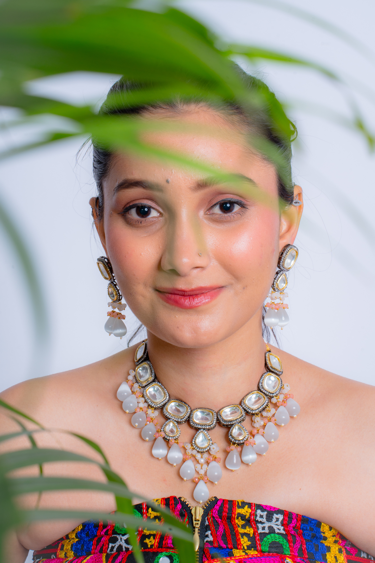 Grey Kundan Polki Choker Necklace