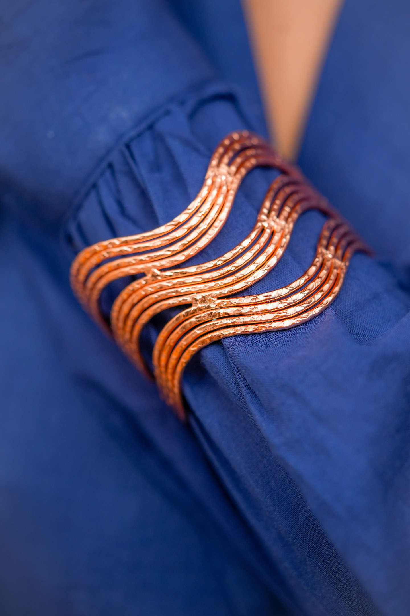 Luxury Rose-Gold Wave Bracelet