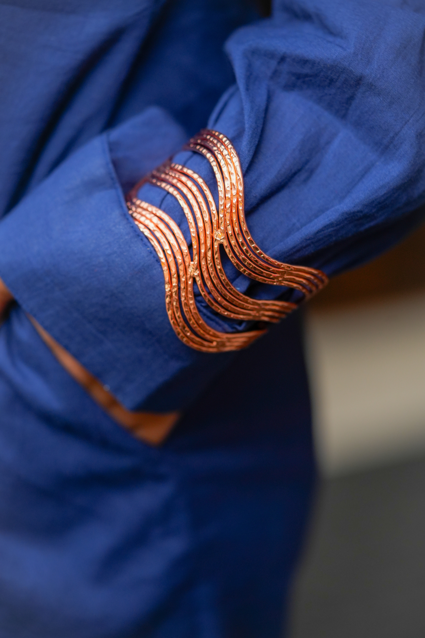 Luxury Rose-Gold Wave Bracelet