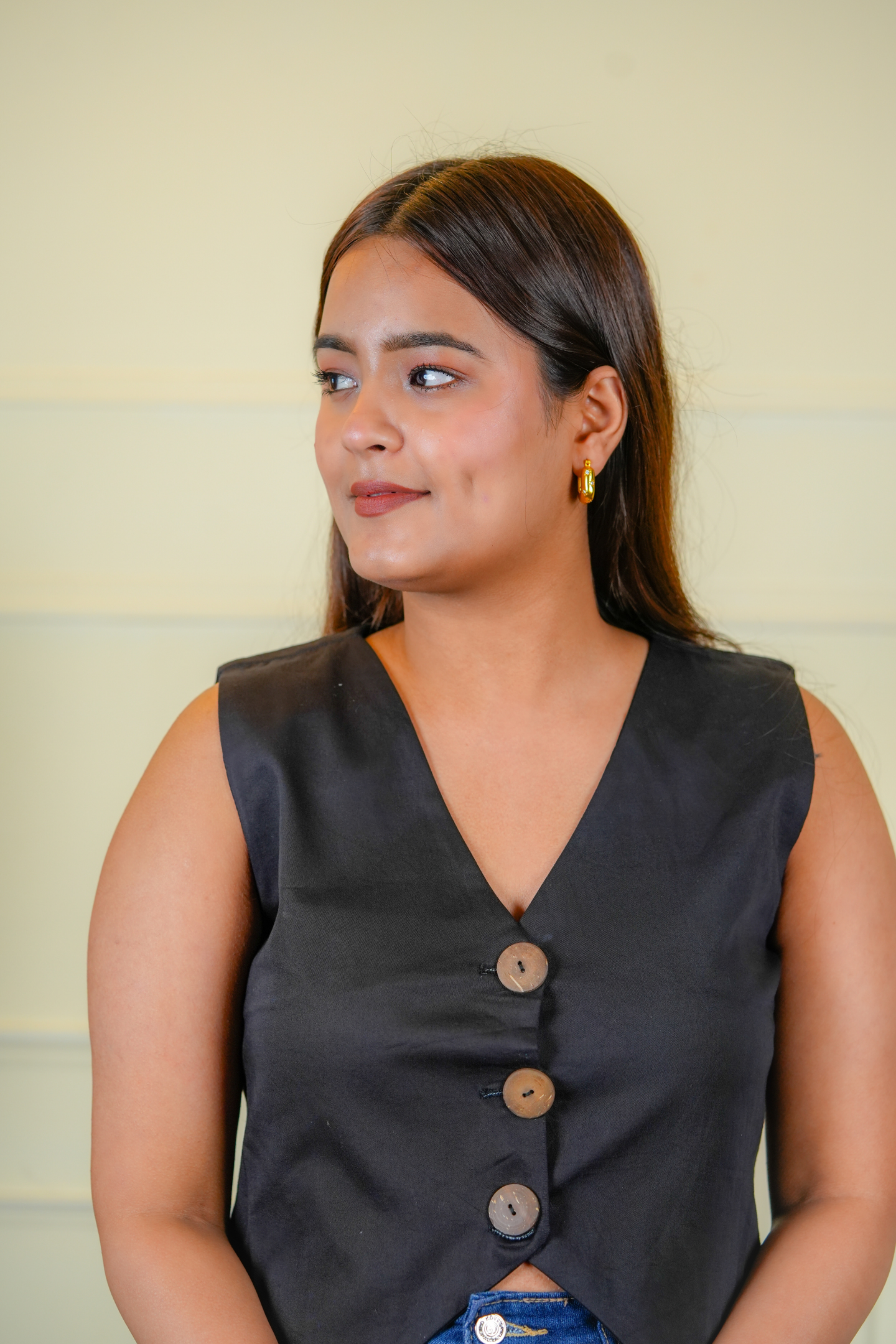 Gold-Plated Hoop Earrings with Star Engraving
