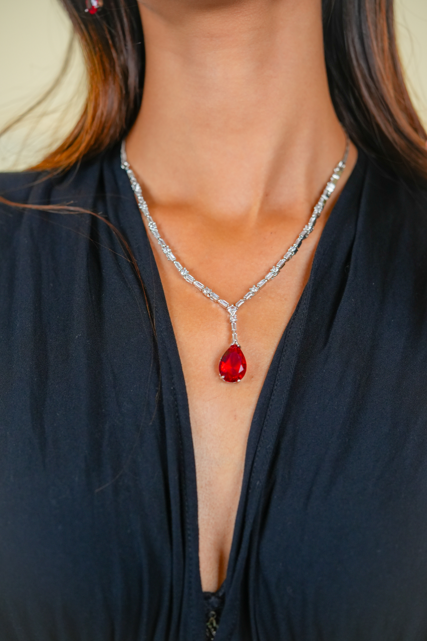 Elegant Crystal Necklace -Red