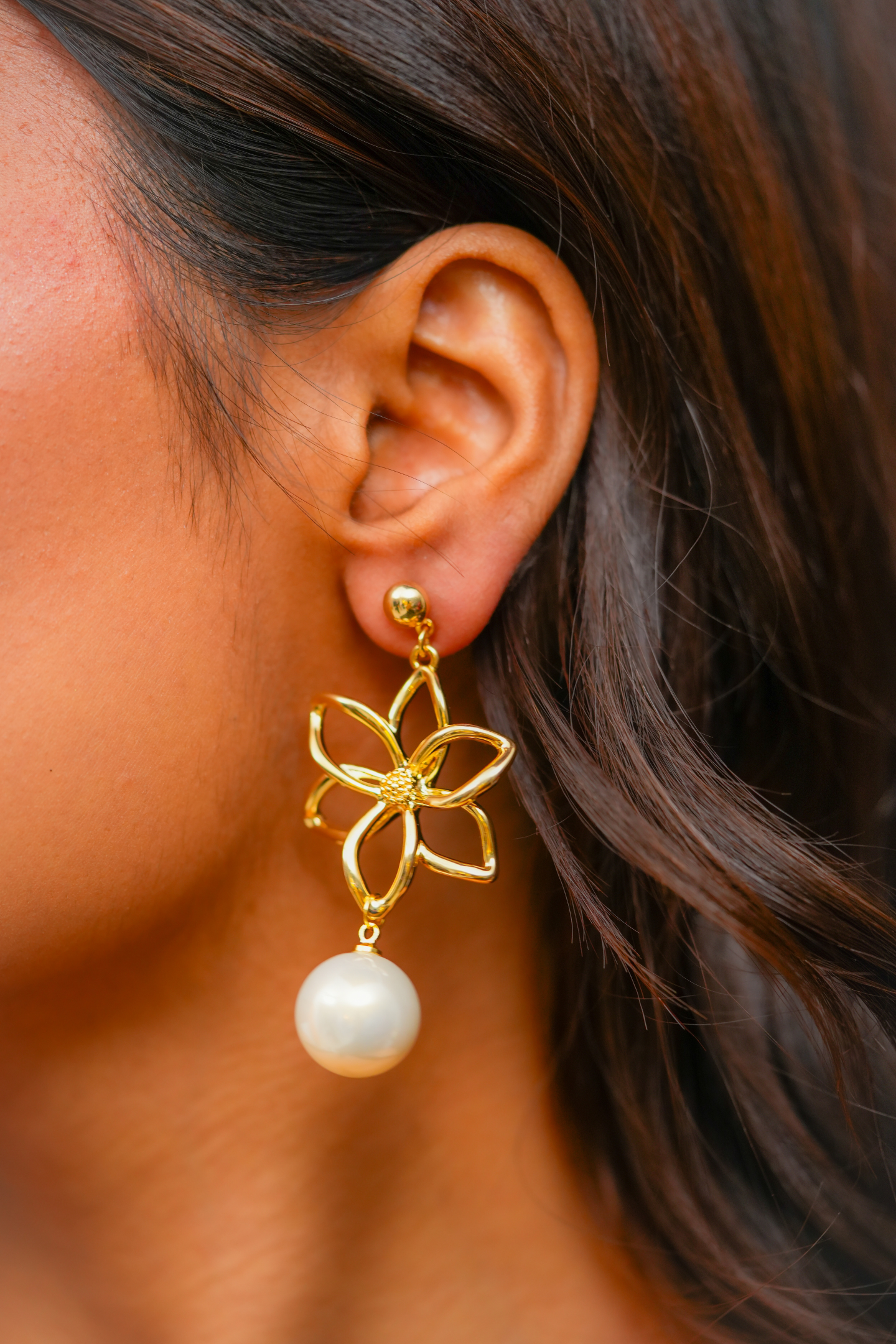 Gold-Plated Floral Pearl Drop Earring