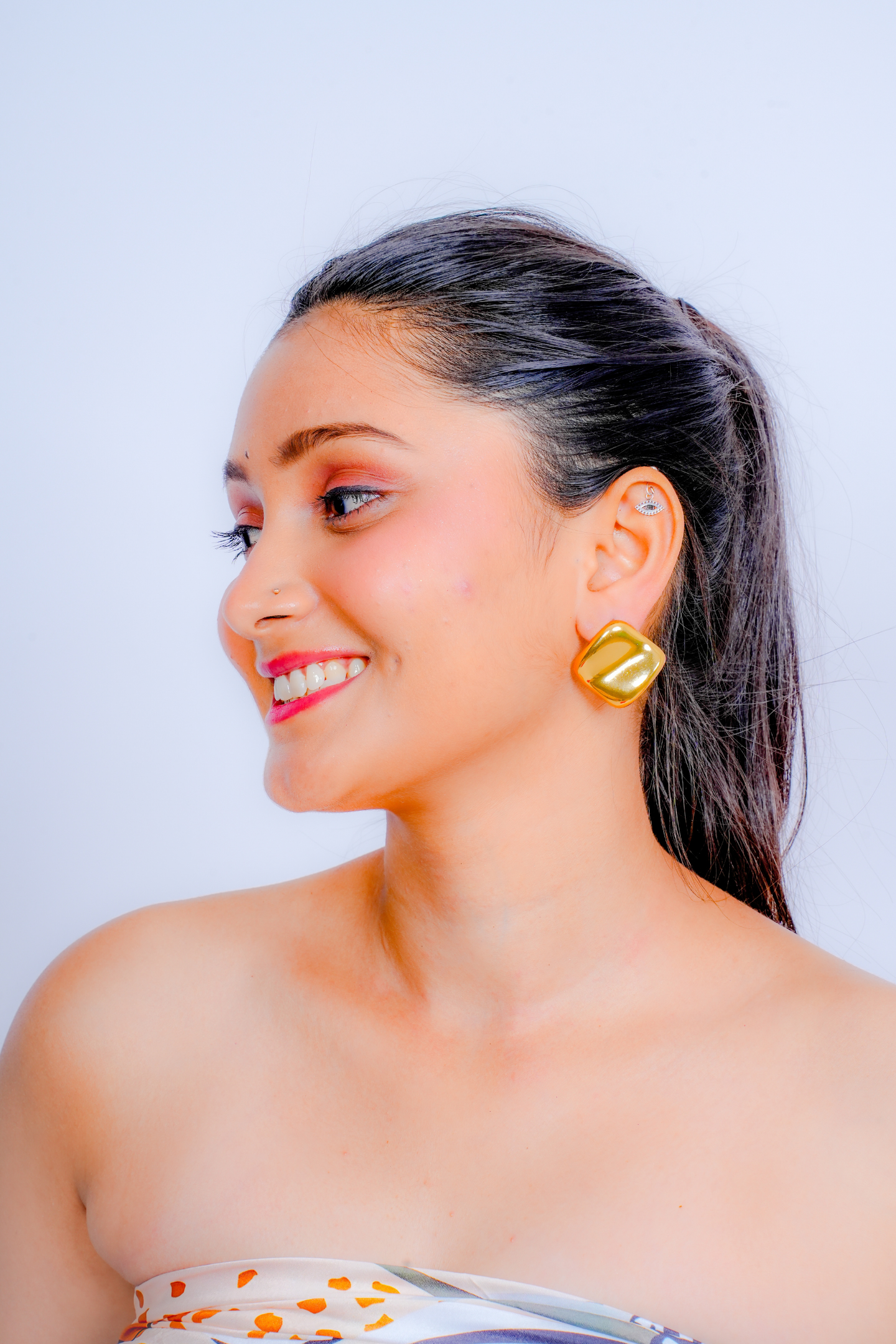 Trendy Gold-Plated Stud Earring