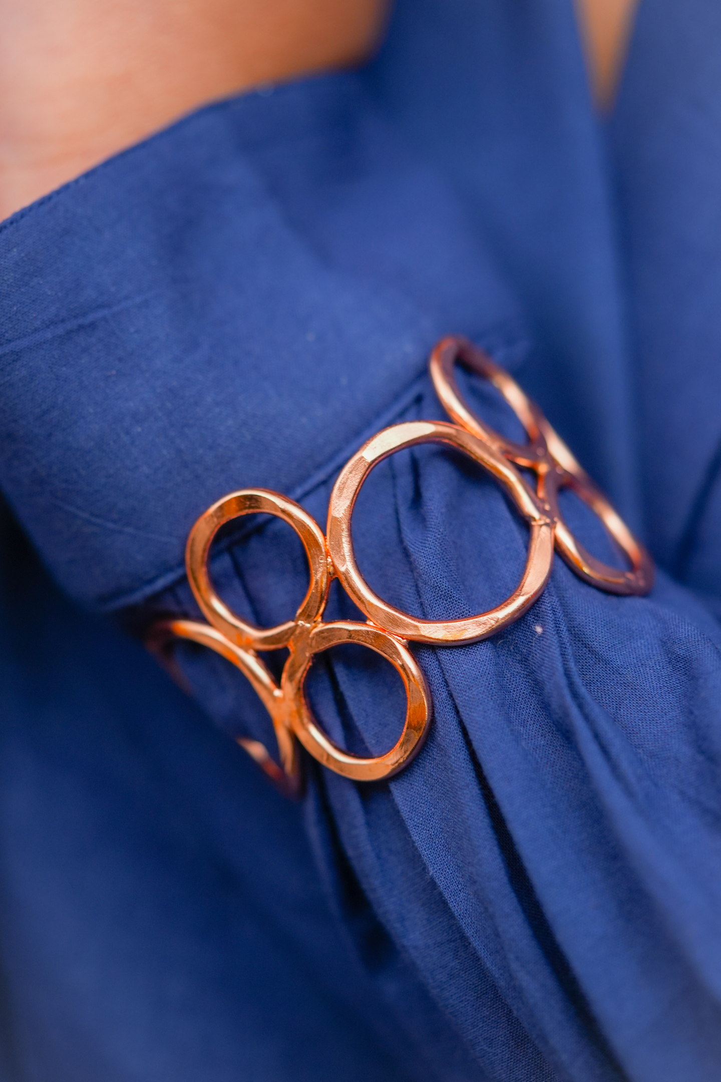 Trendy Rose-Gold Open Circle Bracelet