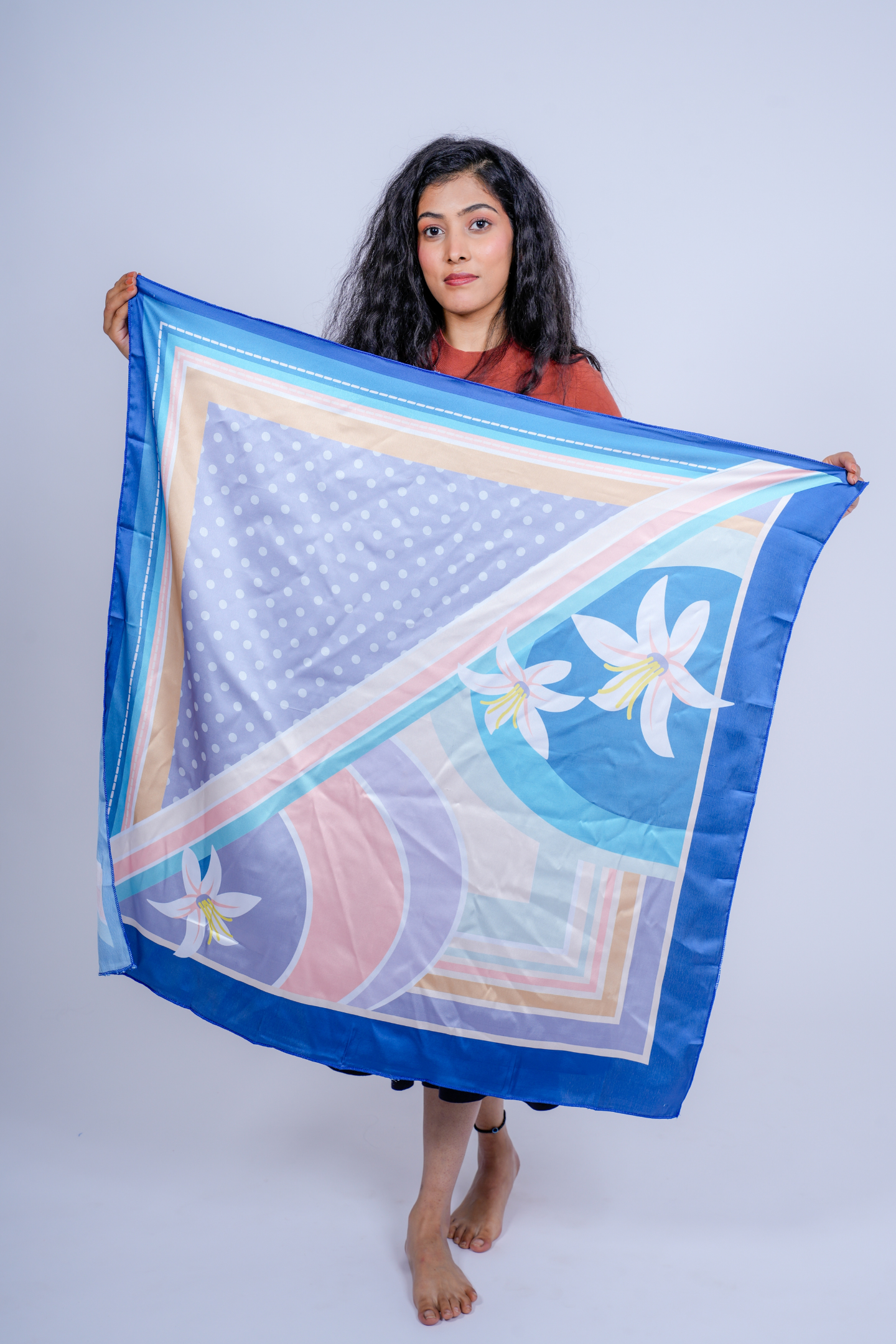 Chic Geometric Floral Satin Scarf