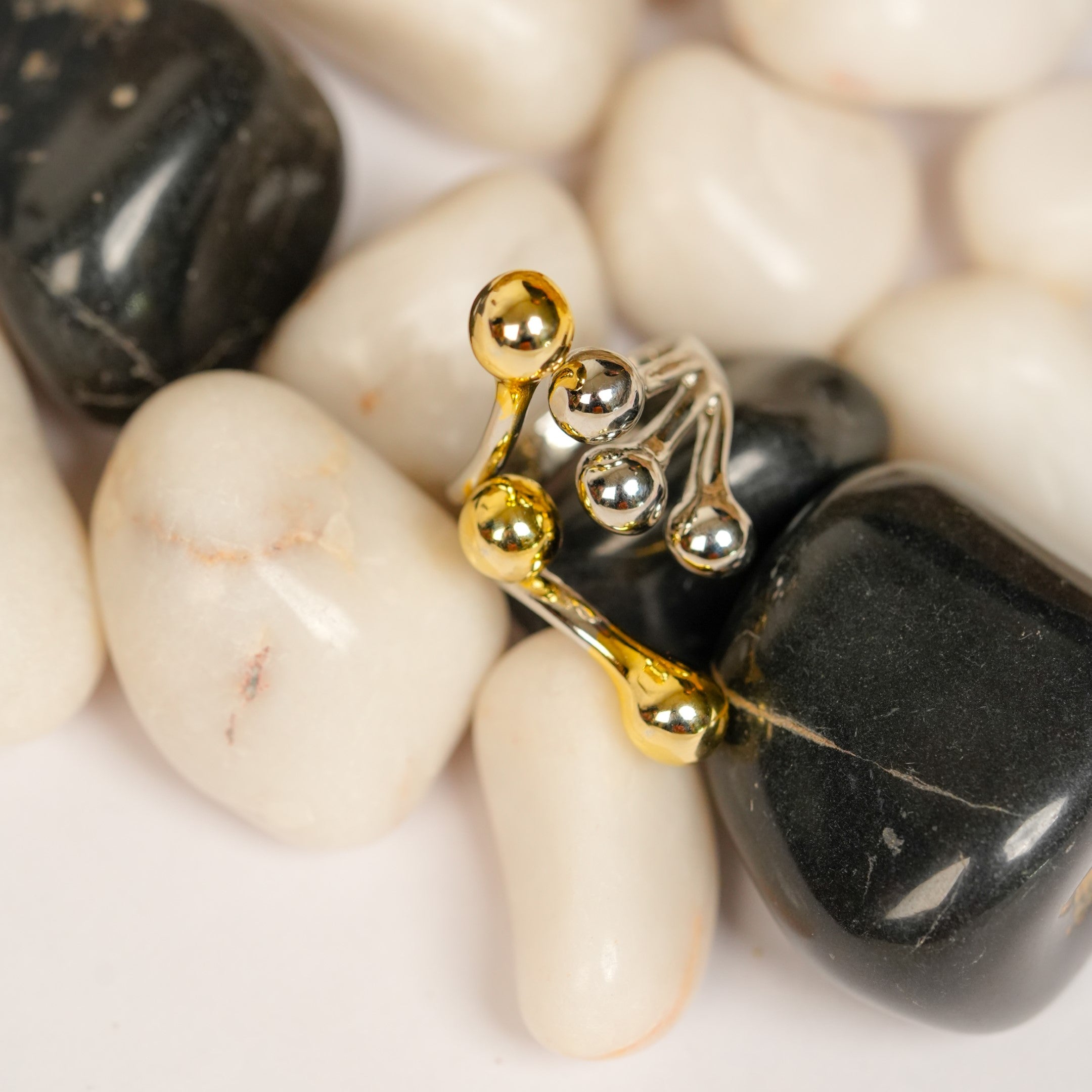 Dual-Tone Statement Ring – Gold & Silver